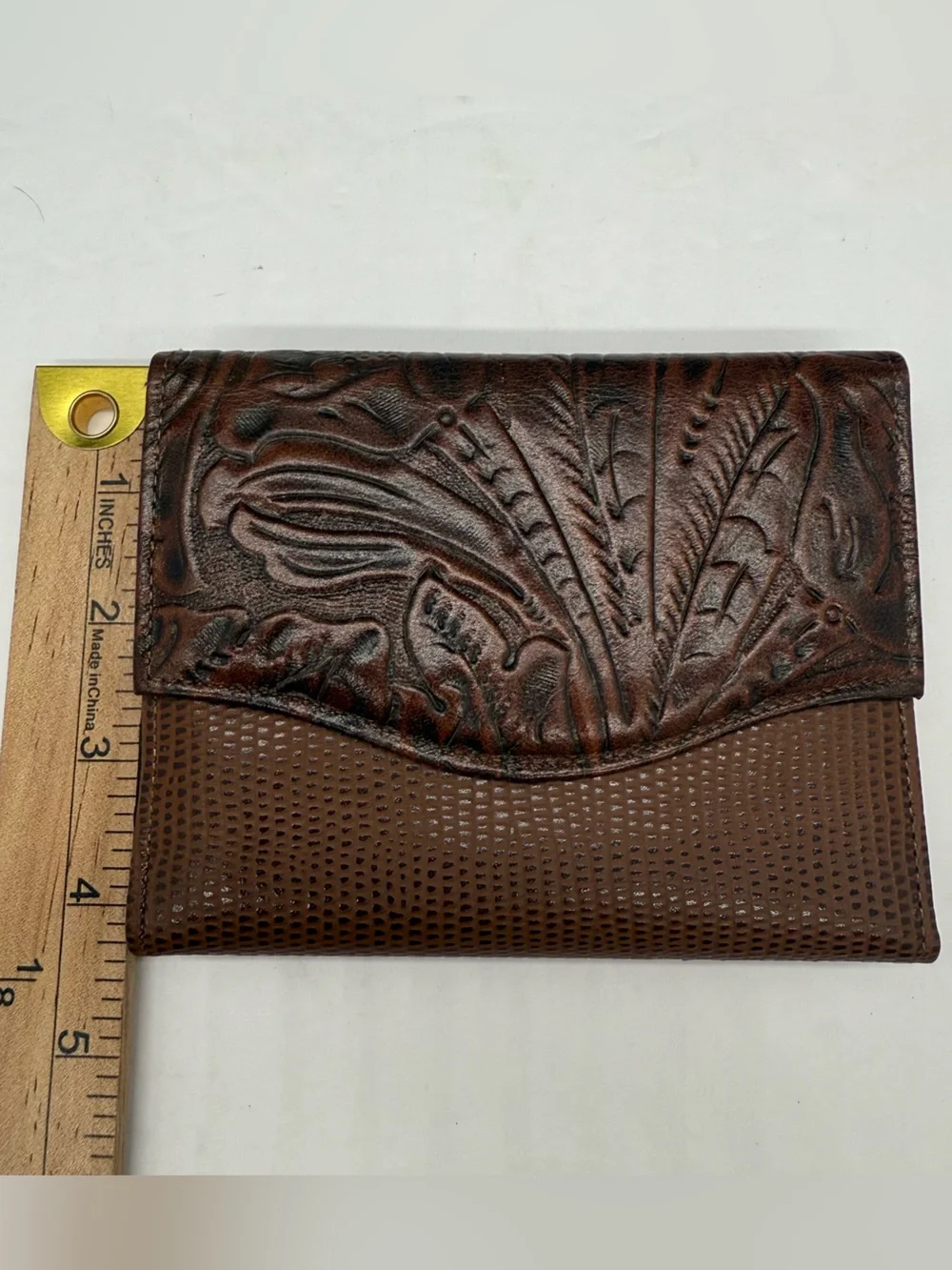 Vintage Amity Cowhide Leather Trifold Wallet